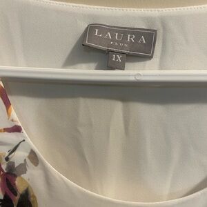 Laura Plus Cream Floral Women's Top